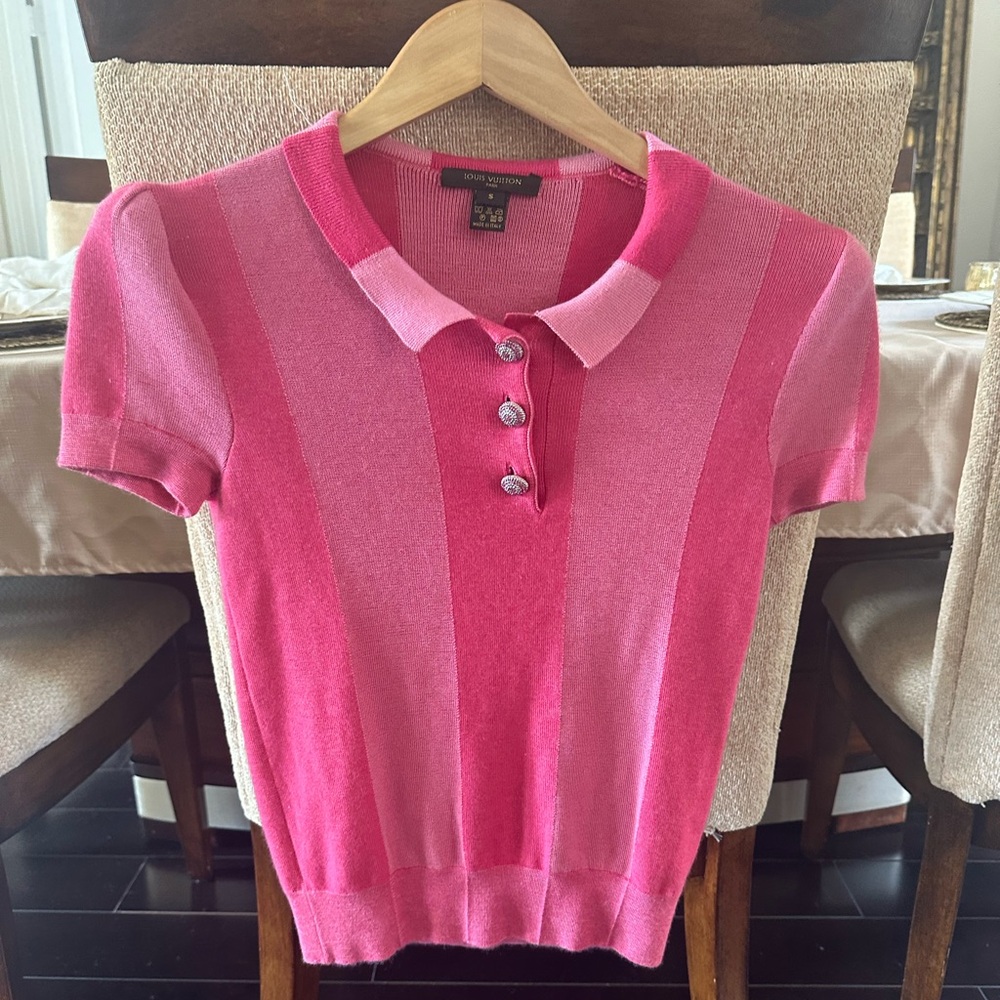 Women’s pink Louis Vuitton, knit top, size small